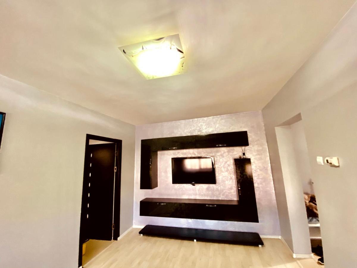 Cozy Central Place Brăila Kültér fotó